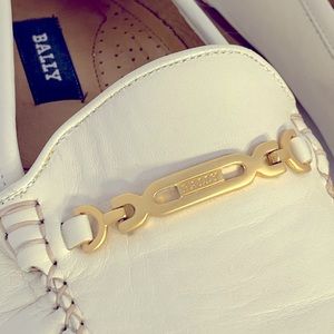 Men’s BALLY Cream Leather Dress Shoe/Loafer, Slip On, Gold Hardware, Size 10